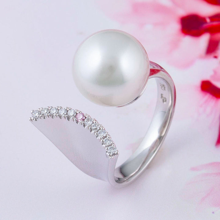 Gold Pearl Crescent Moon Ring
