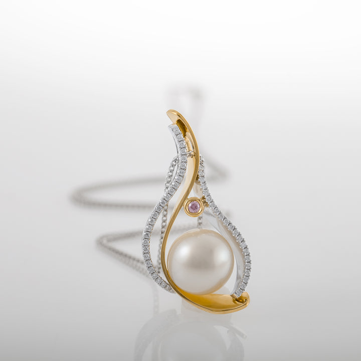 Mantle Pendant