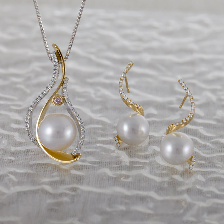 Mantle Pearl Earrings