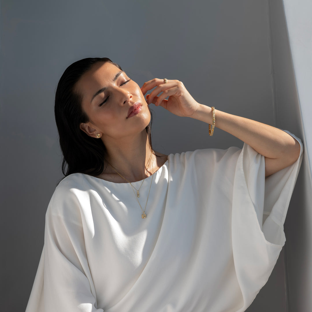 Pebble Pendant Mezze