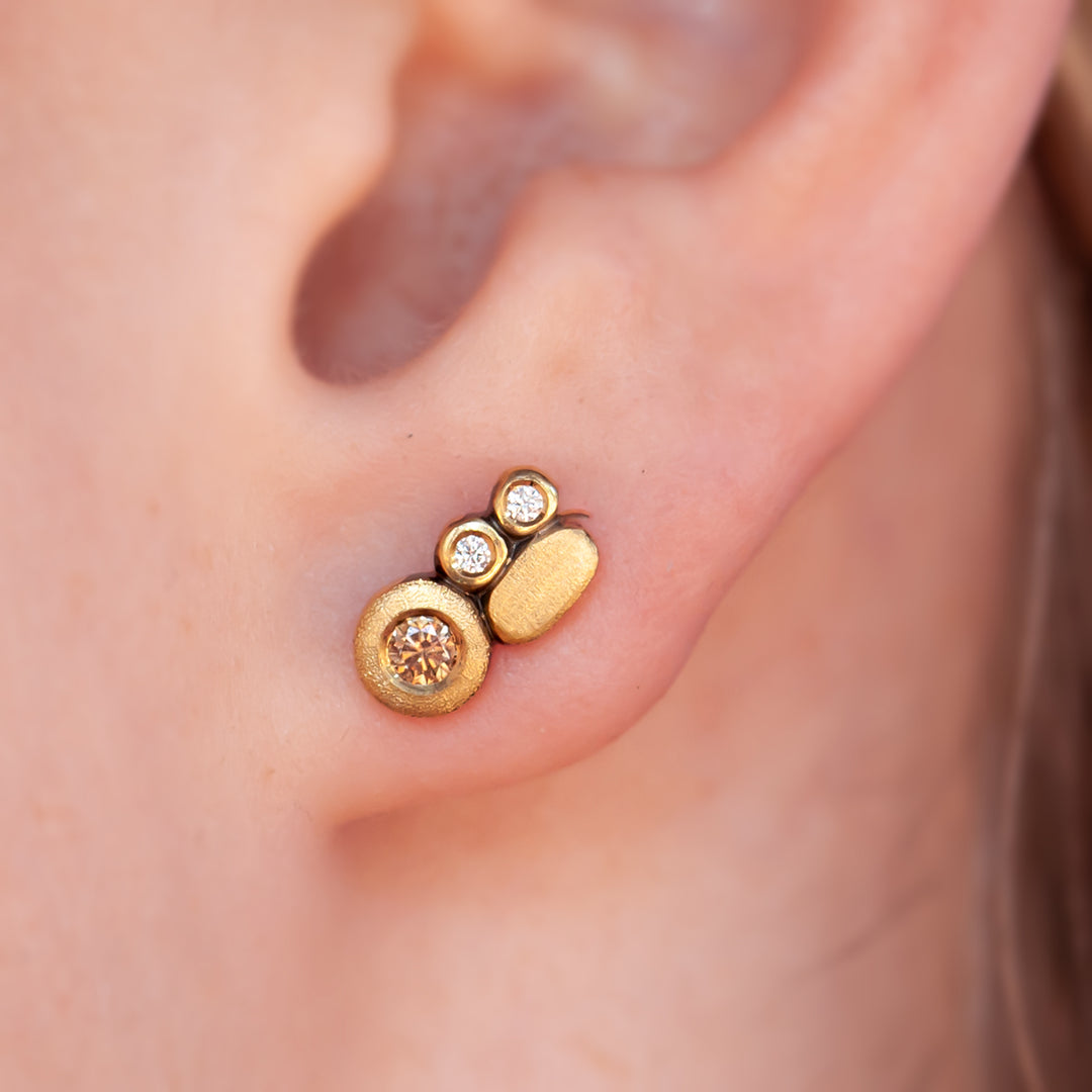 Pebble Stud Earrings Petite