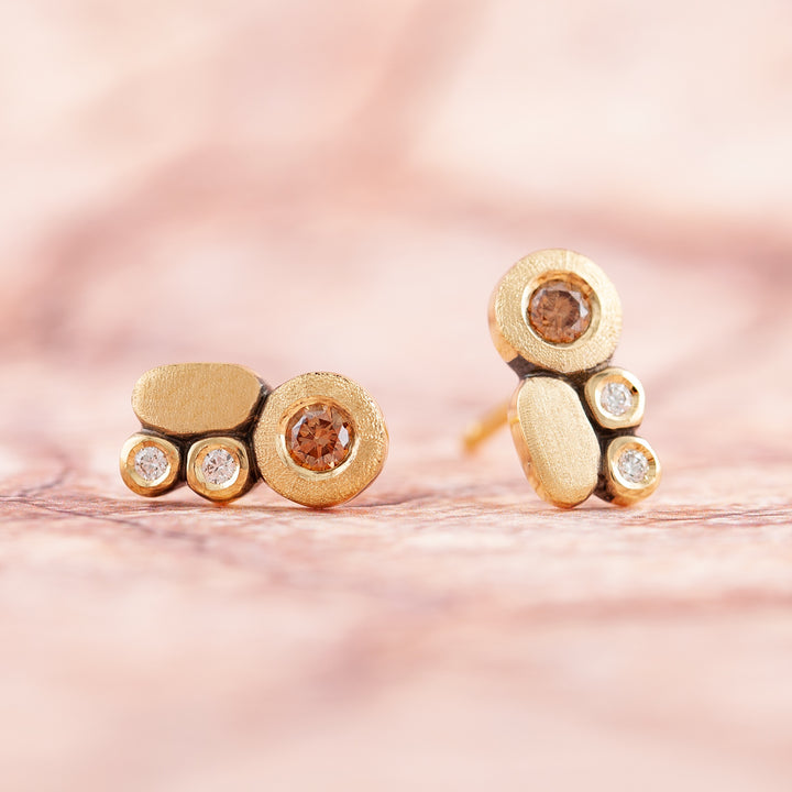 Pebble Stud Earrings Petite